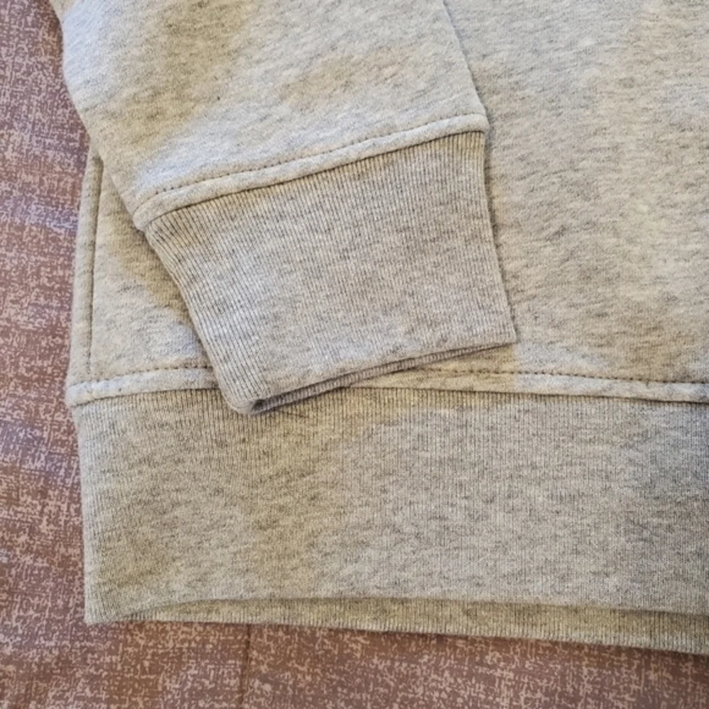 NWT Gap grey sweatshirt